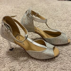 Ballroom dancing shoes